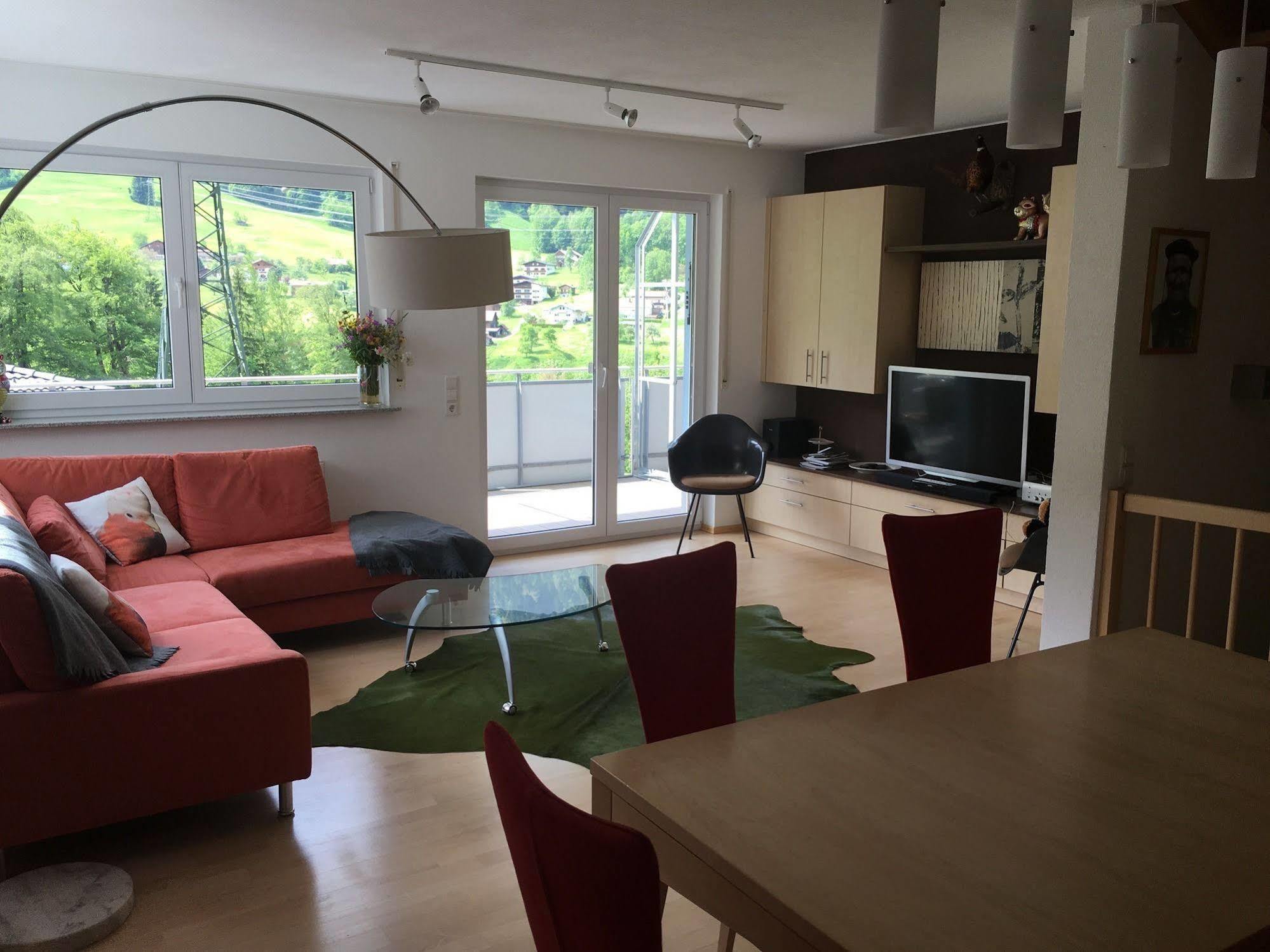 Ferienwohnung Haus Röcken Dalaas Exterior foto
